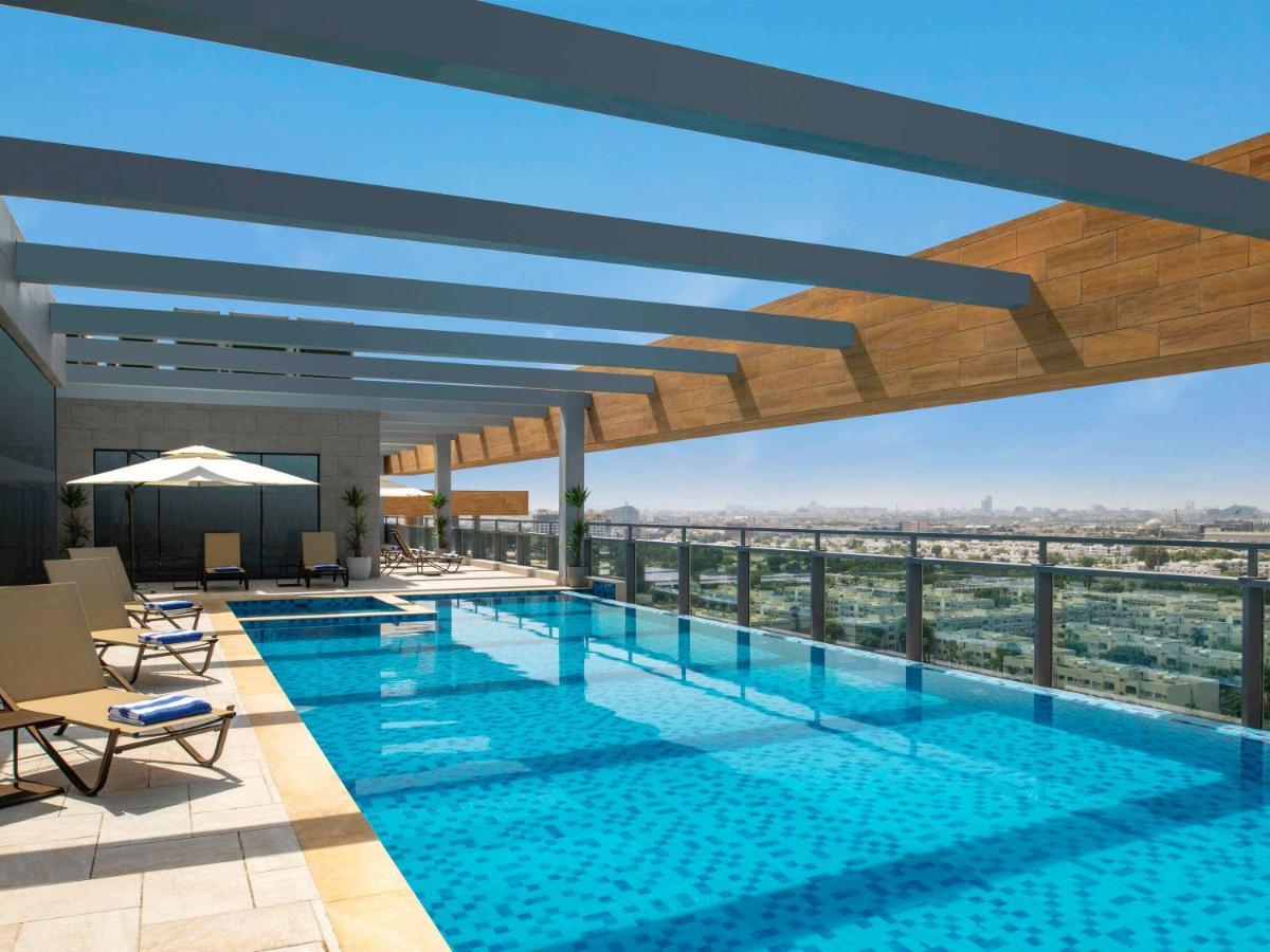 Swissotel Living Dzsidda Kültér fotó Rooftop pool