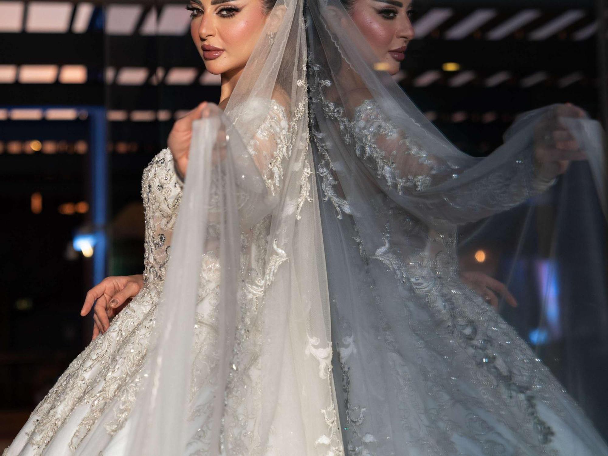 Swissotel Living Dzsidda Kültér fotó Wedding dress